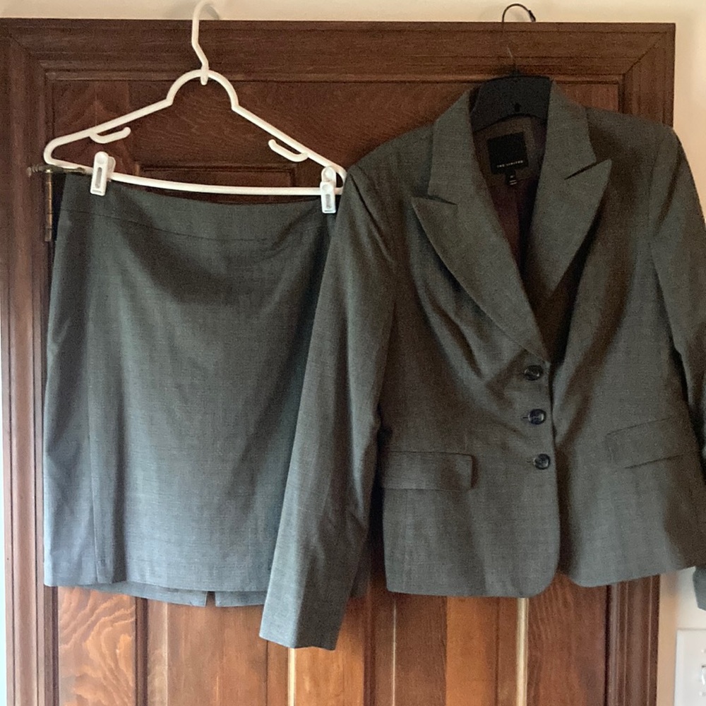 The Limited Suit. Jacket size 10. Skirt size 8.